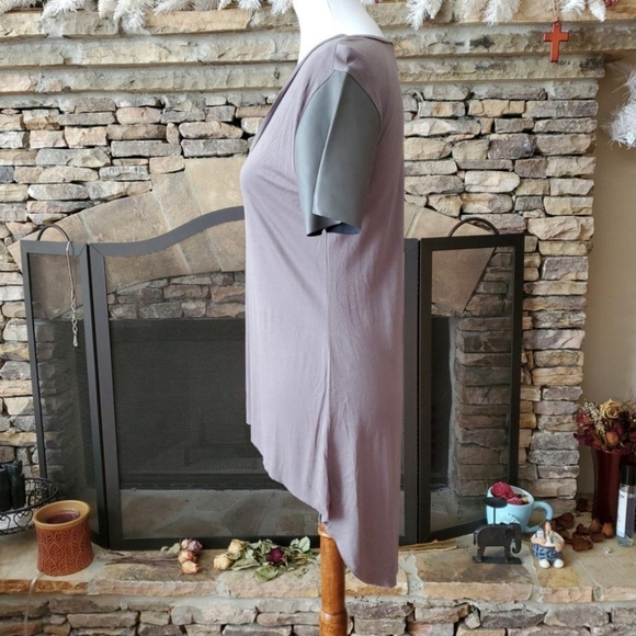 🆕🎁BCBGeneration Gray Black Hi Lo Faux Leather Sleeve - Picture 4 of 6